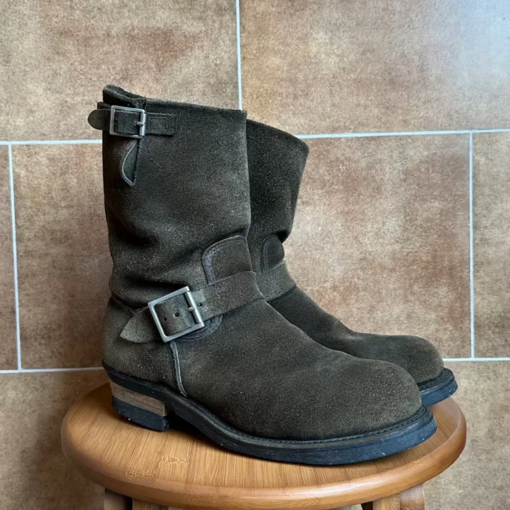 

Fashion Men's Genuine Leather Motorcycle Boots Handmade Mid-Calf Metal Buckle Strap Work Shoes Engineer Boots Knight Boots