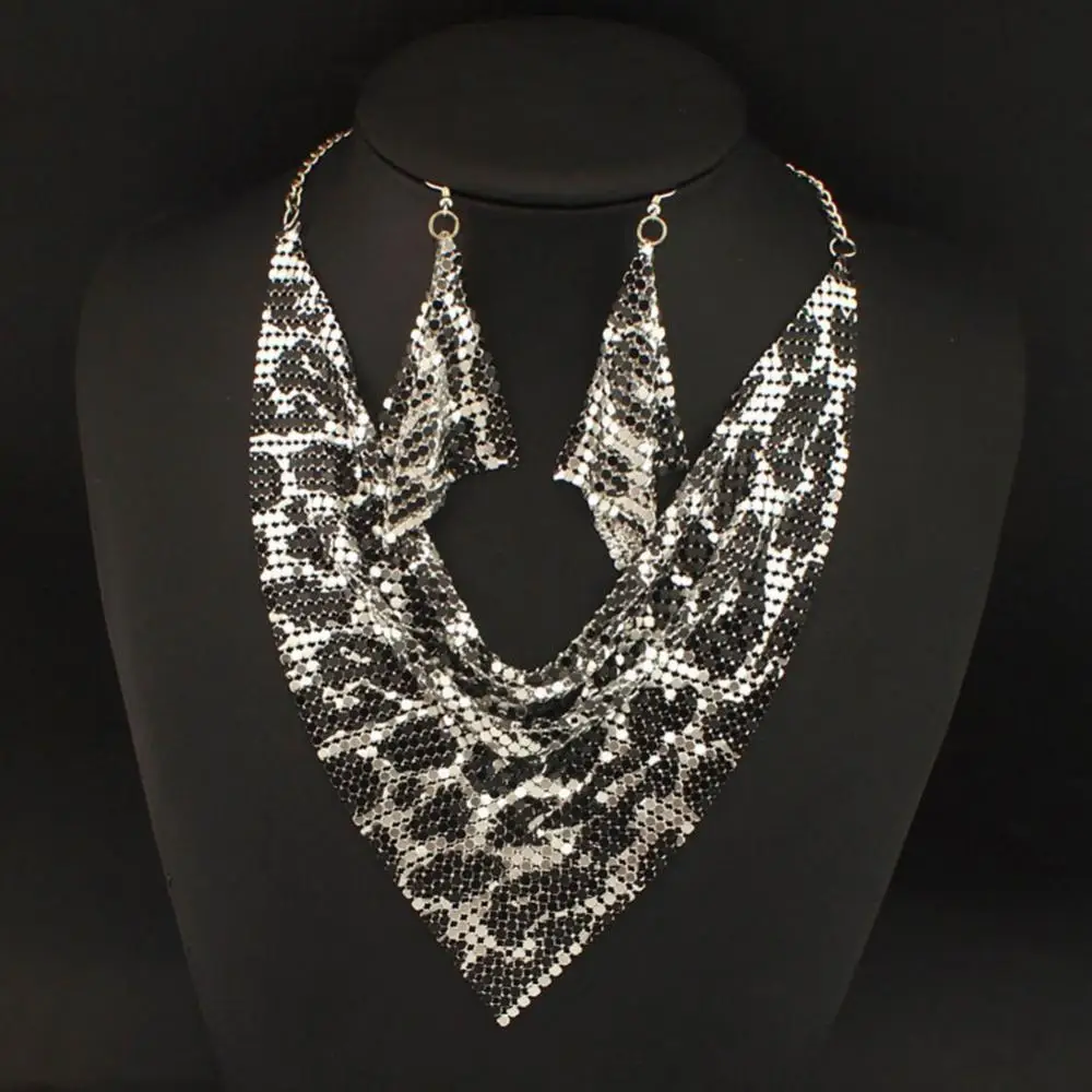 2Pcs/Set Women Triangular Scarf Sequins Charm Statement Bib Necklace Earrings