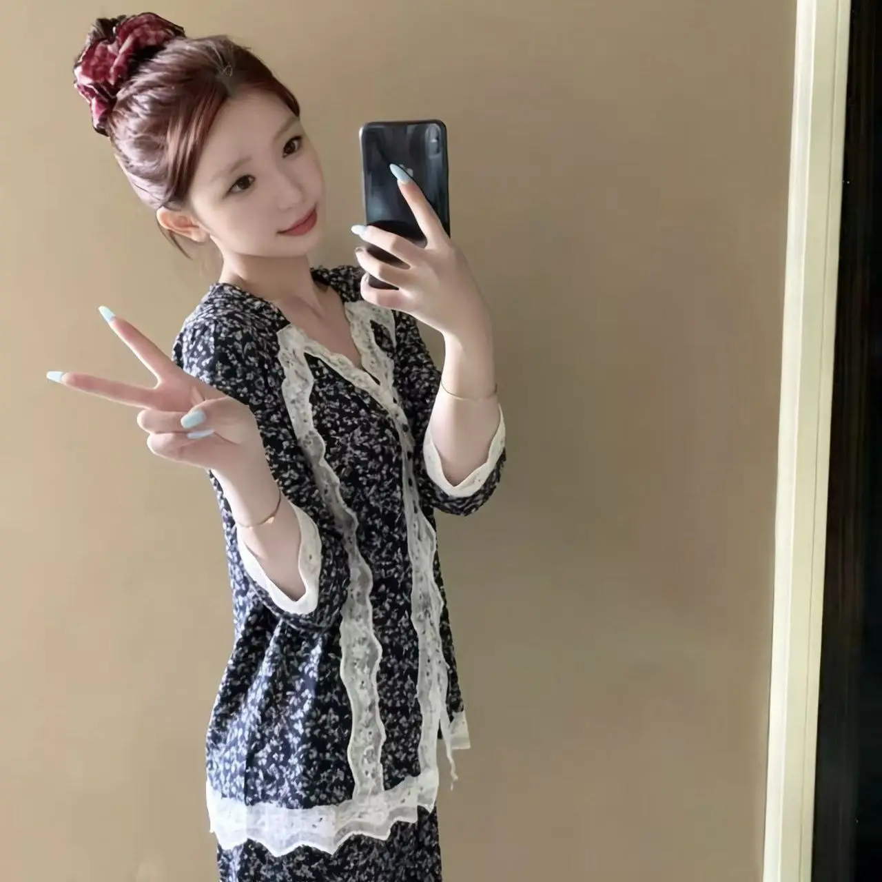 

Elegant Temperament Women's New Lace Home Clothes Fashionable Y2K Spicy Girl Spring Long Sleeved Minimalist Set Comfortabl Soft