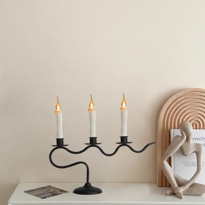 Three-Headed Black Candlestick Vintage Branch-Shaped Candle Holder Suitable for Wedding Home Church Dining Table Decoration