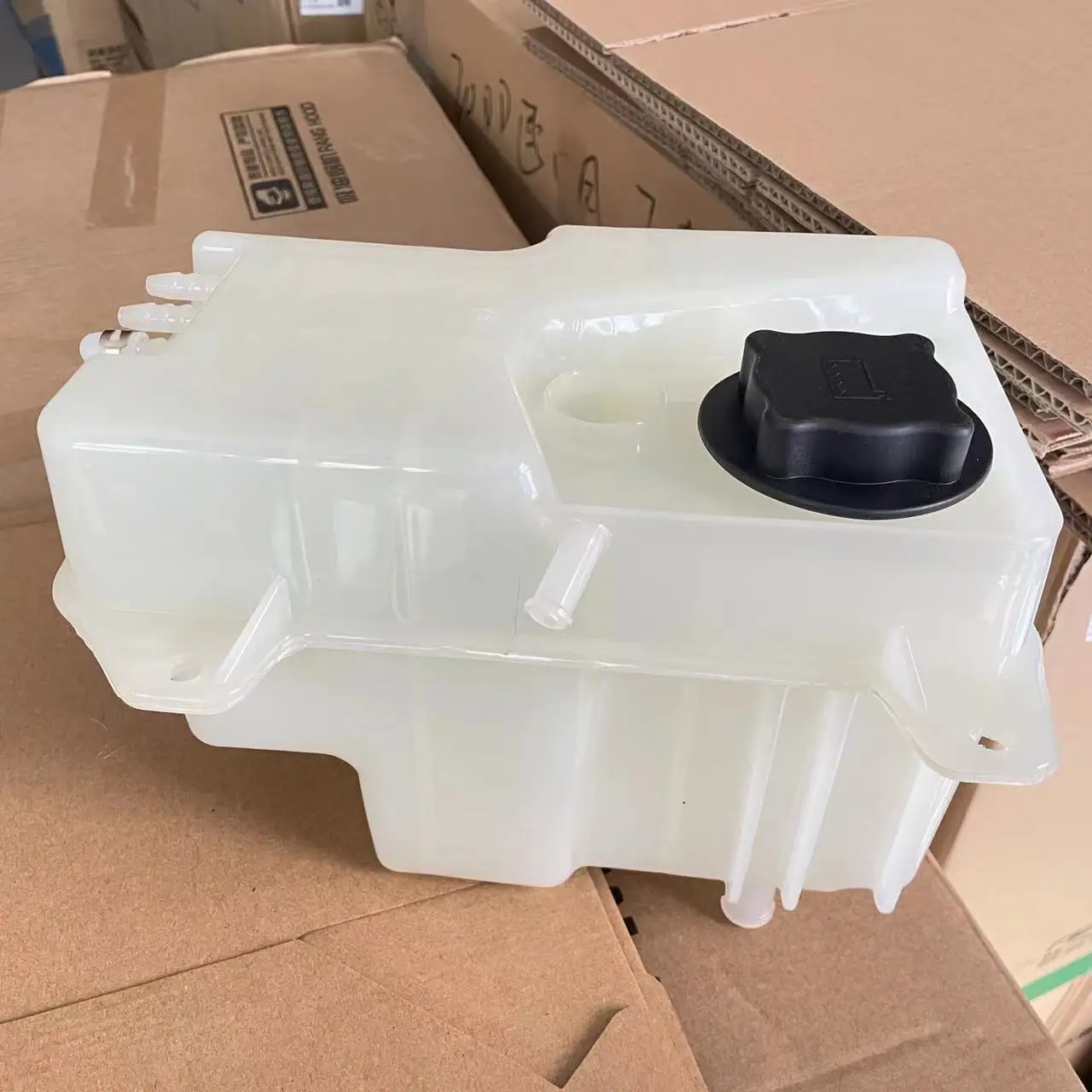 Expansion Tank 17256194 VOE17256194 for Volvo DD105 EC120D EC140D EW120D PT125C SD45B SD75B