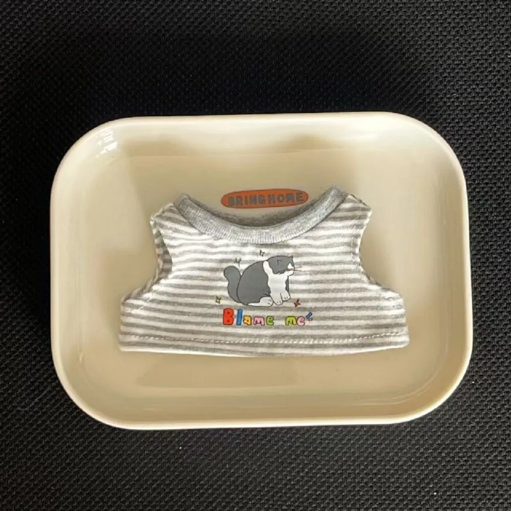 1 conjunto de camiseta listrada 10/20cm roupas de algodão chapéu de cowboy padrão de desenho animado 20cm roupas de algodão mini conjunto de verão 10cm roupas