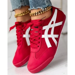 Women Eyelet Lace-up Round Toe Colorblock Sneakers Autumn Women Casual Daily Flats Shoes 2024 Korean Style Spring Autumn