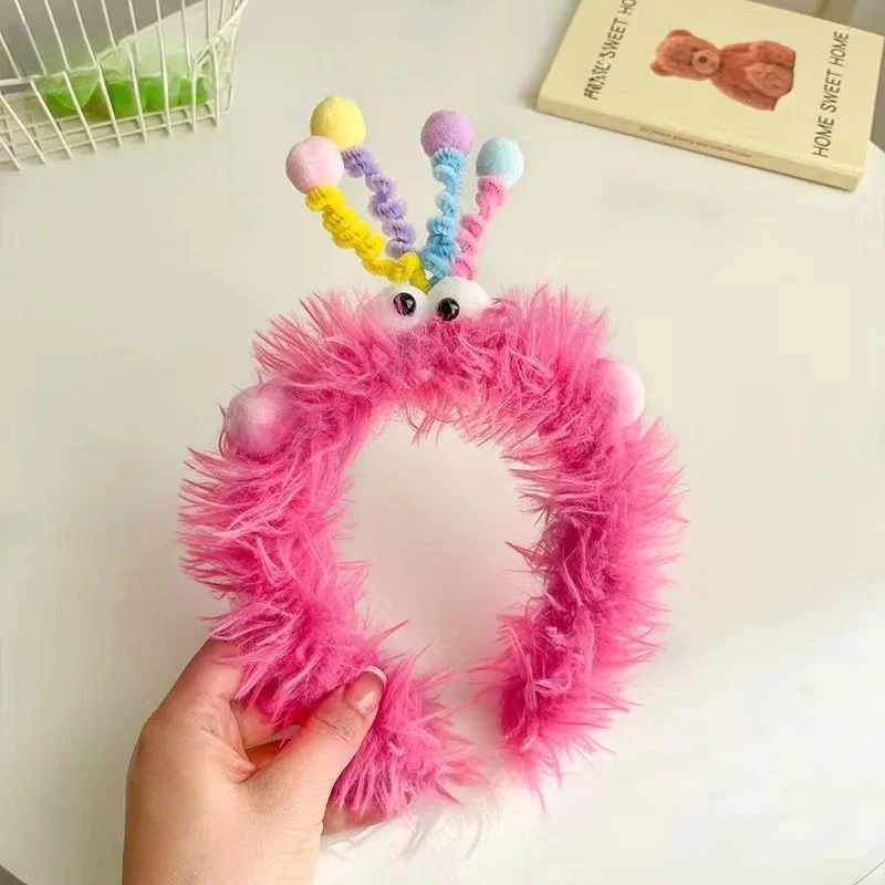 Niedliches Plüsch-Twist-Stick-Stirnband mit großen Augen für Frauen – weiches, rutschfestes Haar-Accessoire, perfekt zum Waschen und Stylen im Gesicht – Detail 1