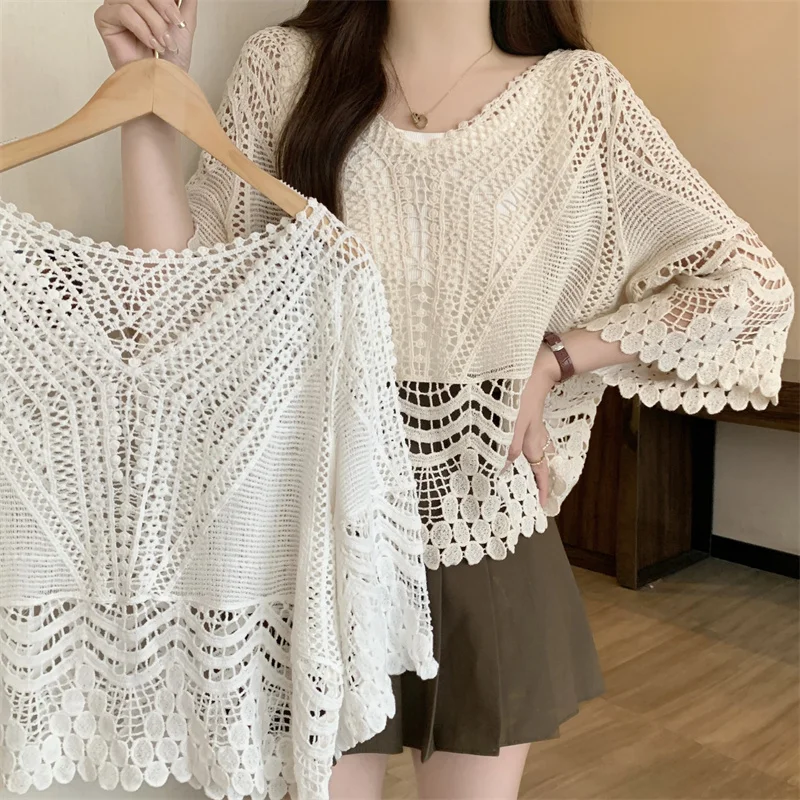 Moda sexy crochê três quartos manga feminina rendas topos elegante solto oco para fora praia férias xale protetor solar camisa