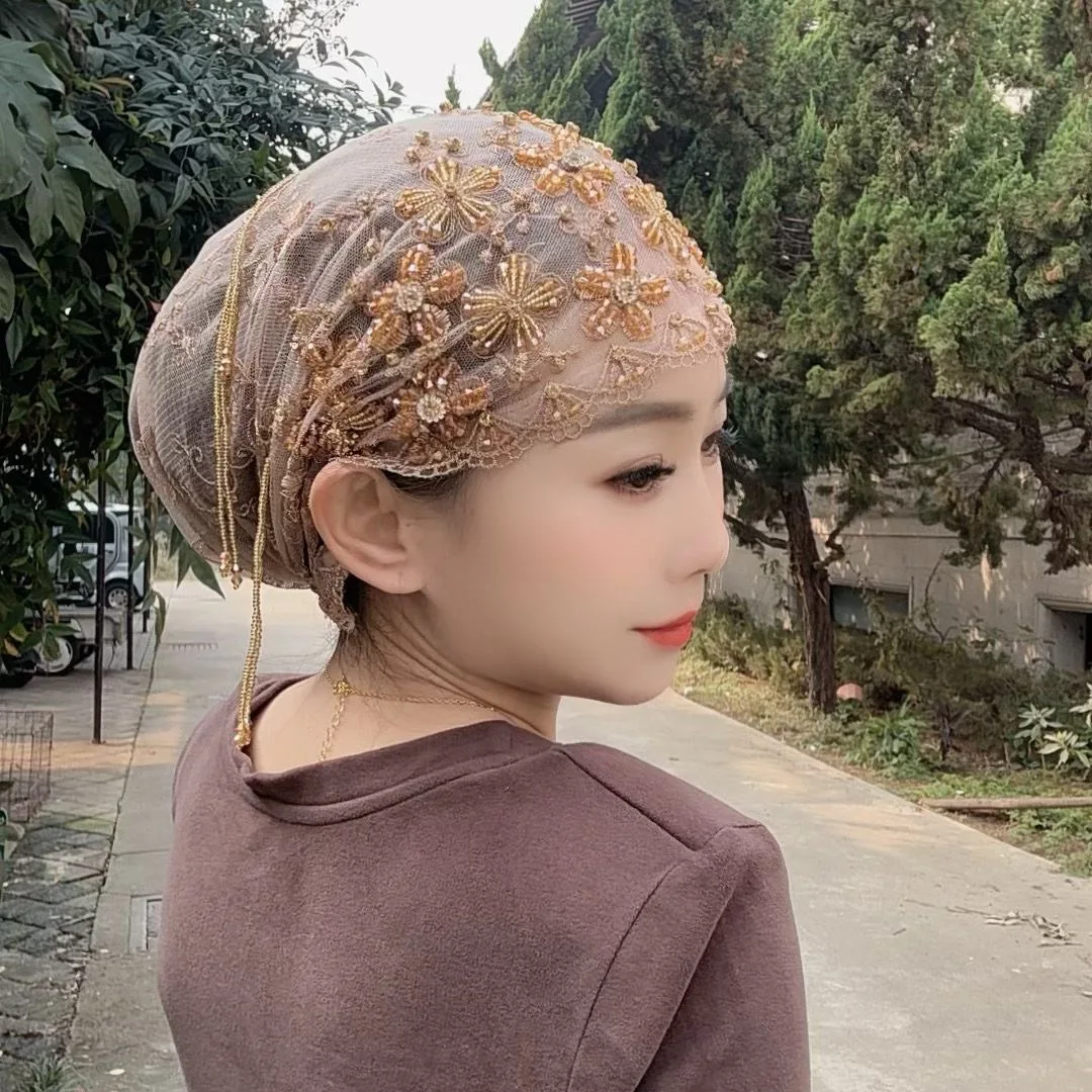 Berretto Hijab istantaneo in pizzo con diamanti e perline fatte a mano