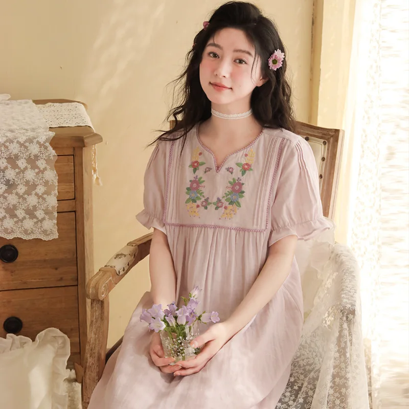 Sweet Embroidery 100% Cotton Women\'s Nightgowns Summer Short Sleeve Plus Size Loose Sleepwear Elegant Home Dress