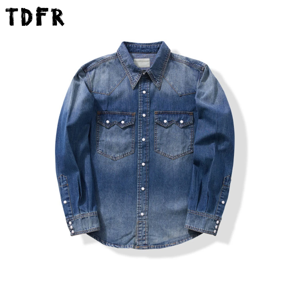 

Джинсовые рубашки с карманами в стиле ретро, мужские осенние потертые однобортные рубашки с рваными лацканами и длинными рукавами, мужские рубашки с круглым подолом