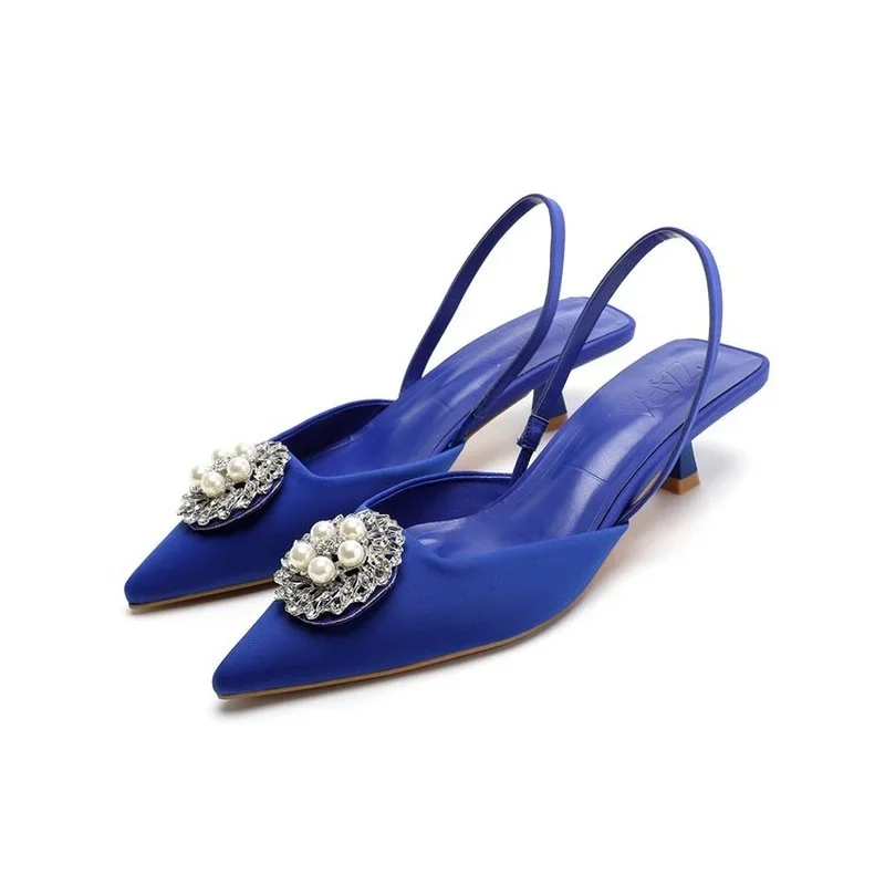 2025 أحذية نسائية جديدة أشار تو الضحلة عارية الوردي الماس اللؤلؤ أحذية كعب منخفض الظهر Strappy أحذية النساء الصنادل