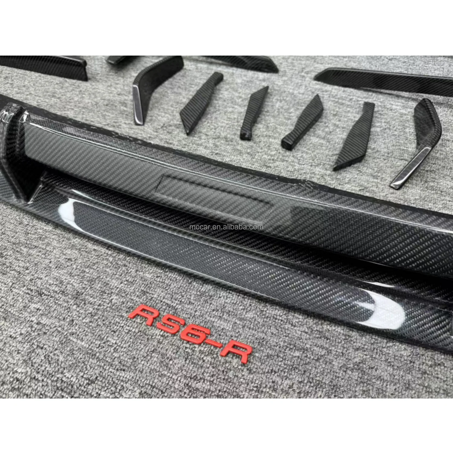 Recomendado Separador de barra de seguridad para labio frontal A-u-d-i RS6 ABT