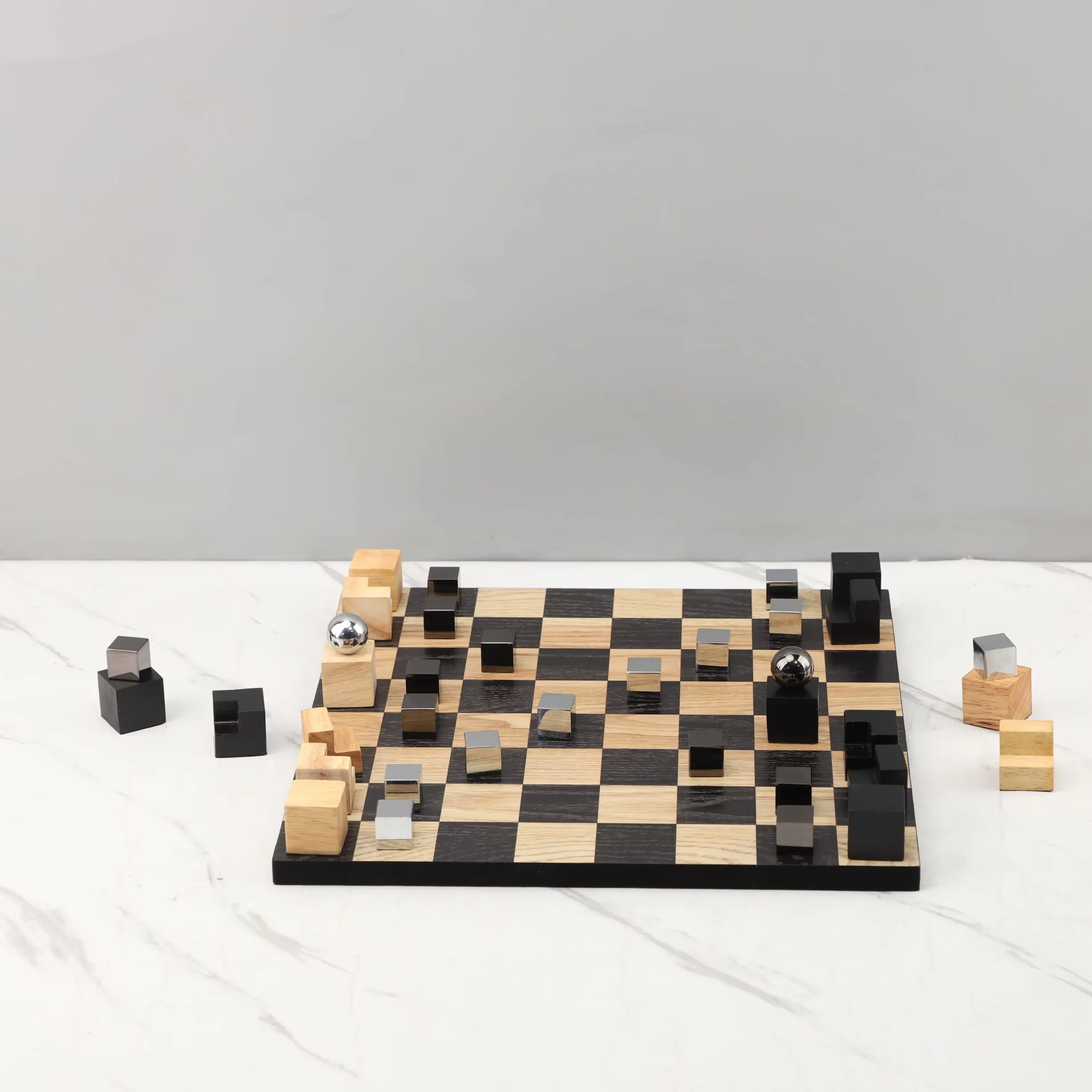 Room decor ornaments modern luxury wooden chessboard geometric chess pieces desktop decor accessories living room home decoratio