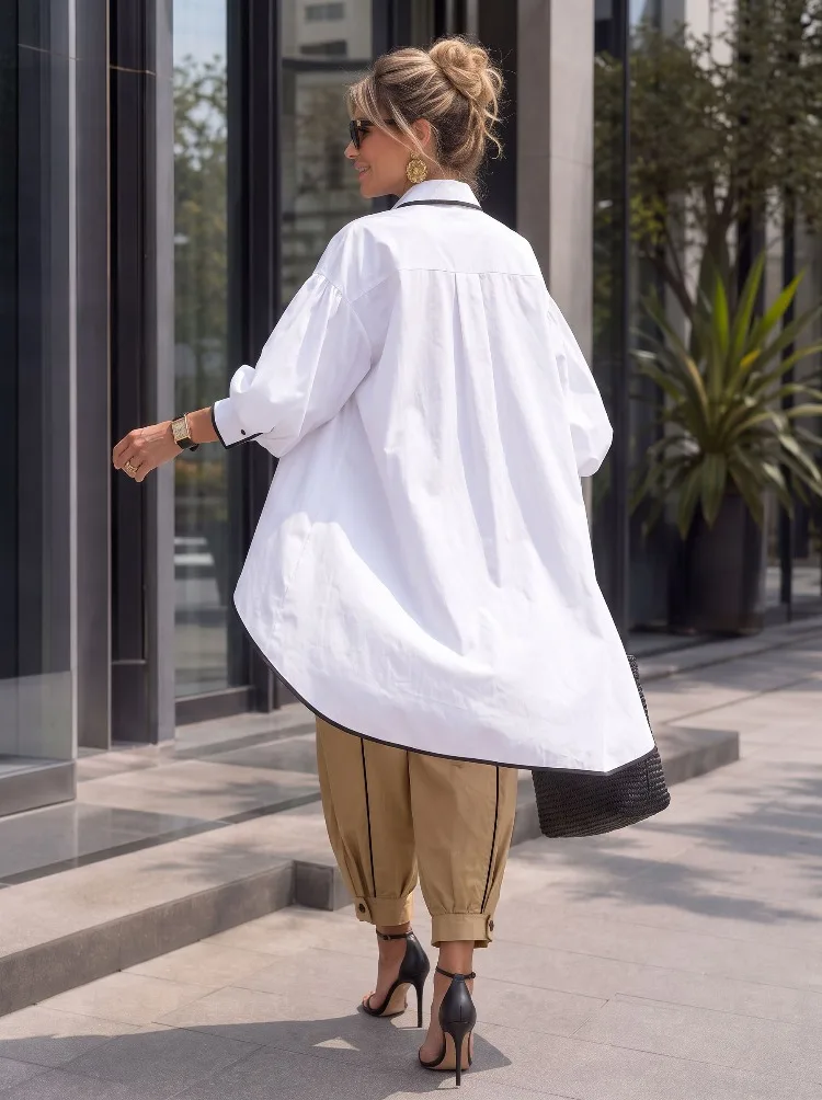 Yeezzi Damen-Hemden mit kontrastierendem schwarzem Paspelrevers, modische Puffärmel, hoher, unregelmäßiger Saum, lockere, lässige Büro-Bluse für Pendler – Detail 7