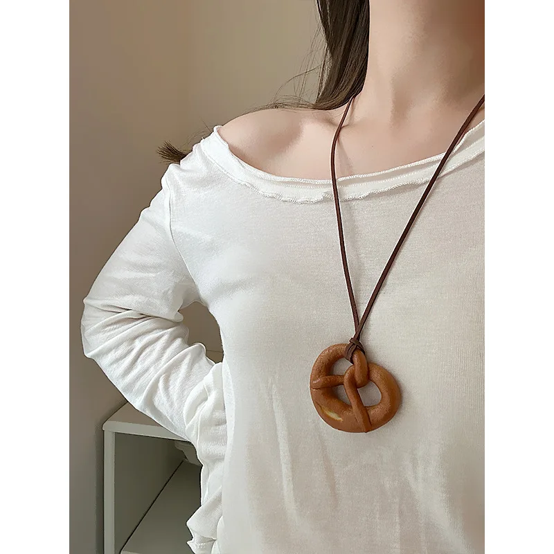 Handmade Bread, Alkaline Water Cow Horn Bun Hymn Pendant Necklace Women Niche Personality Fashion Versatile Pendant Accessories image 2