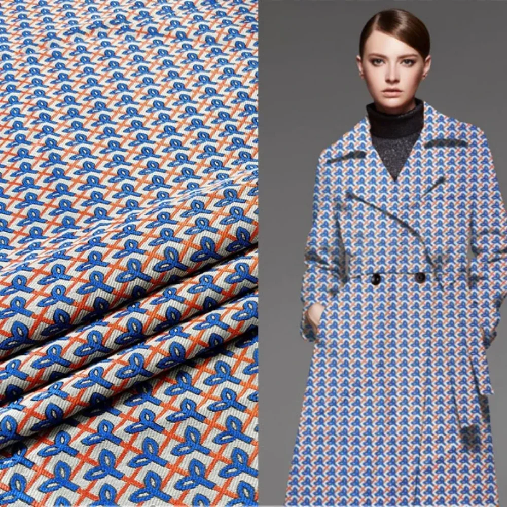 

Окрашенная в пряжу жаккардовая парчовая ткань с маленьким цветочным узором, осенне-зимняя одежда Cheongsam, жесткие ткани, шитье своими руками по метрам