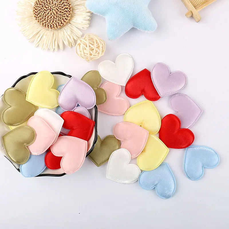 100 Stück 4CM Hitzegepresste Stoff-Herzapplikationen für DIY Handgemachte Haarspangen, Taschen, Hüte, Spielzeug und Stoffaccessoires – Detail 1