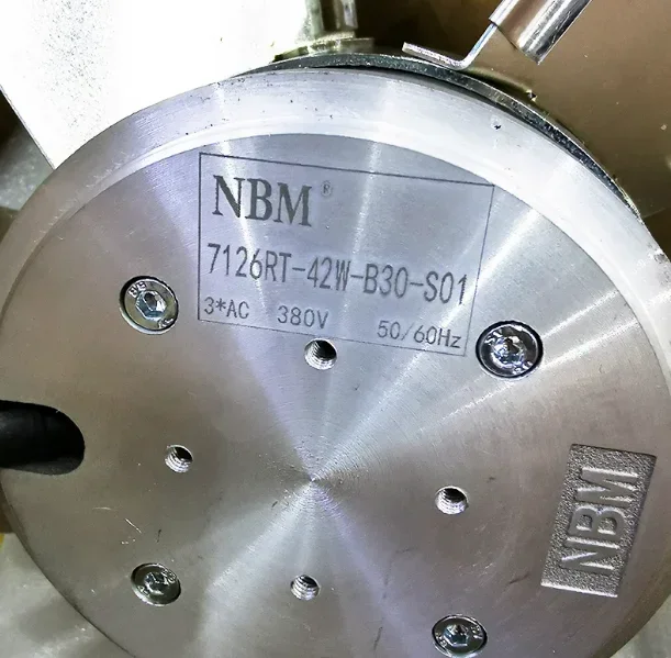 New 7126RT-42W-B30-S01 Motor Cooling Fan