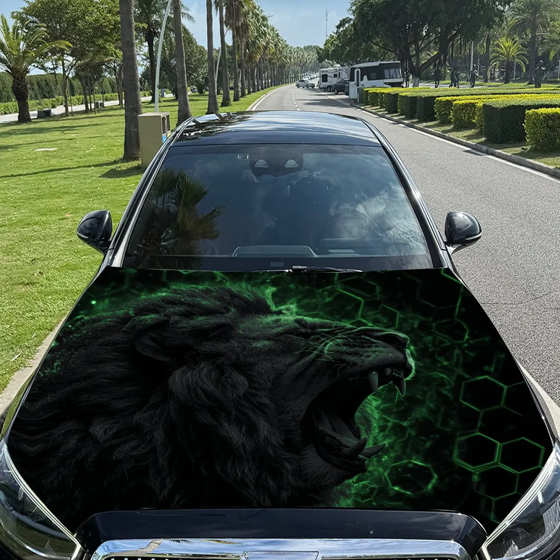 غلاف فينيل للسيارة باللون الأخضر - Shining Sci - Fi Lion Roaring، ملصق غطاء السيارة المقاوم للماء من مادة PVC، ذاتي اللصق ومقاوم للخدش