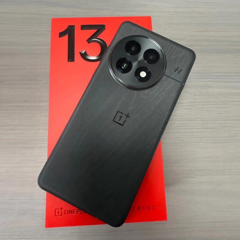 هاتف محمول OnePlus 13 5G أصلي شاشة Snapdragon 8 Elite 2K مقاس 6.82 بوصة كاميرا AMOLED 50 ميجابكسل بطارية 6000 مللي أمبير في الساعة 100 وات SUPERVOOC