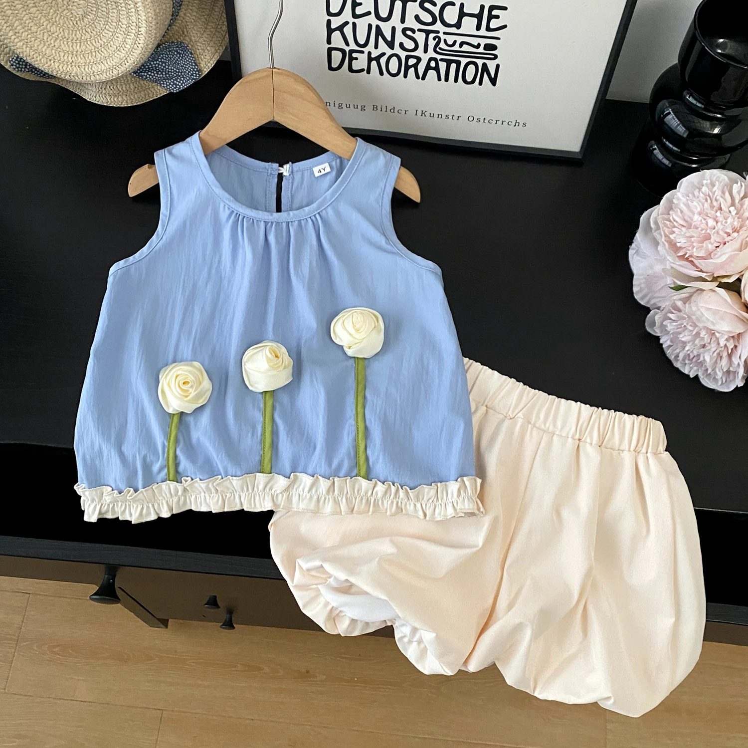 Kinderkleidungssets Neuer Sommer 3D-Blumen Ärmelloses Tanktop + Blumenmuster-Shorts Mädchen-Bekleidungssets