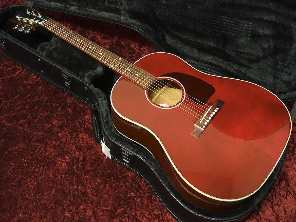 

J45 Standard Wine Red Gross acoustic guitars