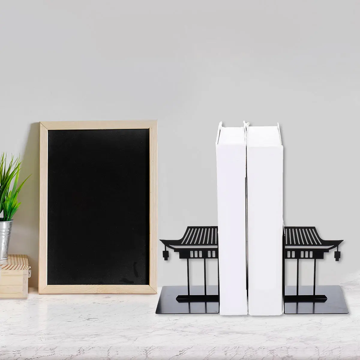 1Pair Premium Metal Bookends Ancient Building Design Book Stand Bookend Ornament for Book Lovers Collectors Decorators Gift