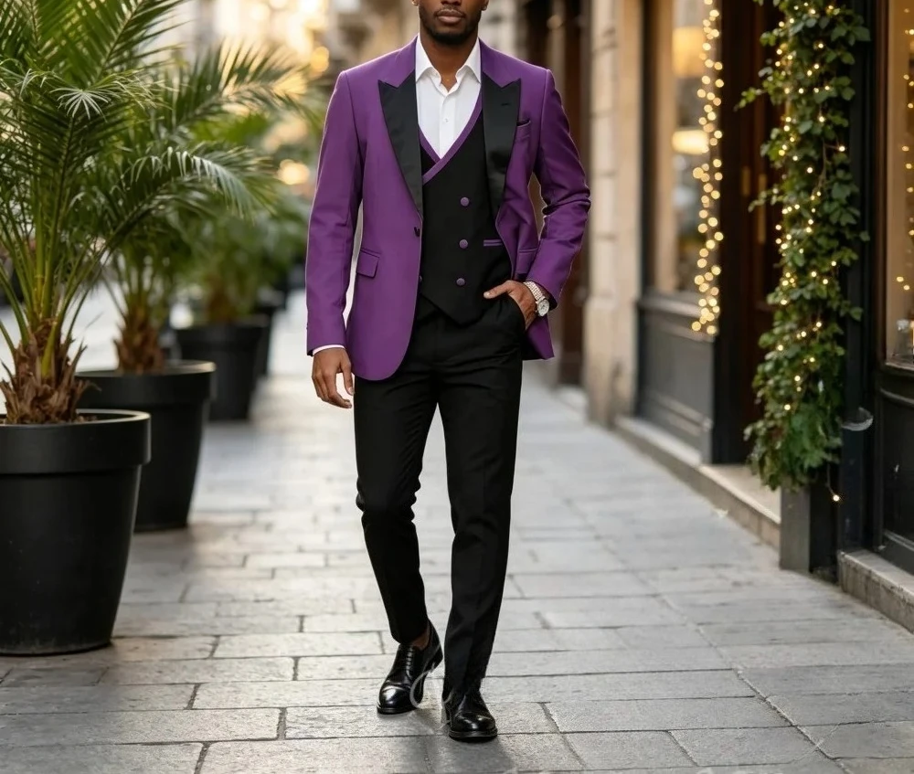 Exquisite Men Suit 3pcs Purple Blazer Black Peak Lapel Black Vest Pants Tailored Fit for Wedding Banquet Party Tuxedo Customized