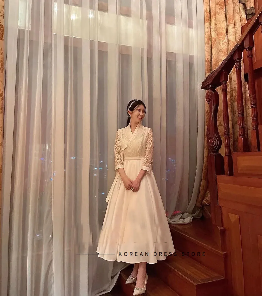 

BOMP Customized Hanbok Korean Formal Occasion Gown Korea Women V-Neck Long Sleeves Vintage Lace Photo Shoot Gown for Wedding