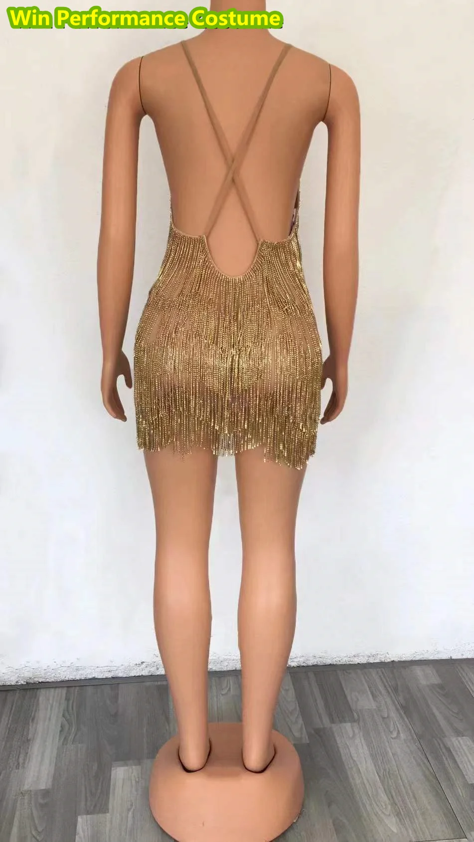 سترة طويلة صغيرة مثيرة للشرابة باللاتينية على شكل حرف V ملابس أداء كبيرة ضيقة بالألماس للمضيف