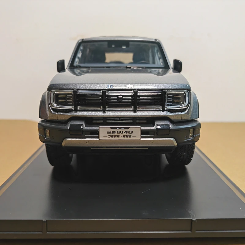 BeiJing BJ40 2024 SUV moulé sous pression, échelle 1:18, véhicule tout-terrain en alliage, modèle de voiture de Simulation, jouet de Collection