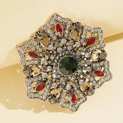 Temperament Elegant Rhinestone Flower Brooch Female Corsage Pin Buckle Suit Fixed Scarf Buckle Clothes