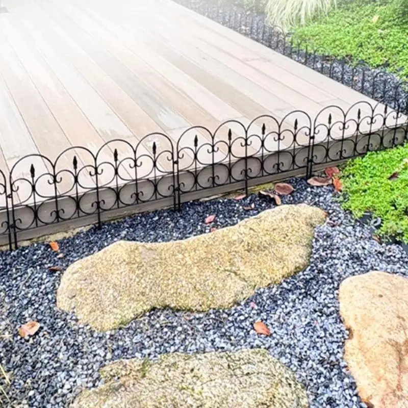 Decorative Garden Fence Outdoor Rustproof Landscape Wire Border Folding Patio Fences Flower Bed Fencing Barrier
