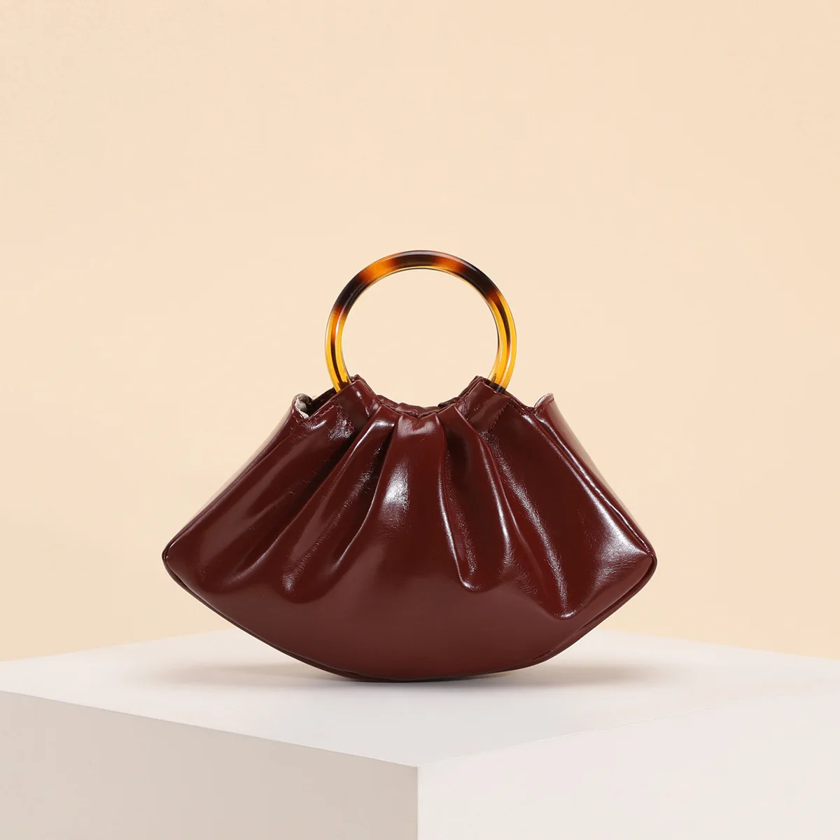 

Round Acrylic Handle Handbags and Purses Fashion Mini Clutch Ladies Evening Bags for Women Ruched Party Wedding Designer Bag NEW