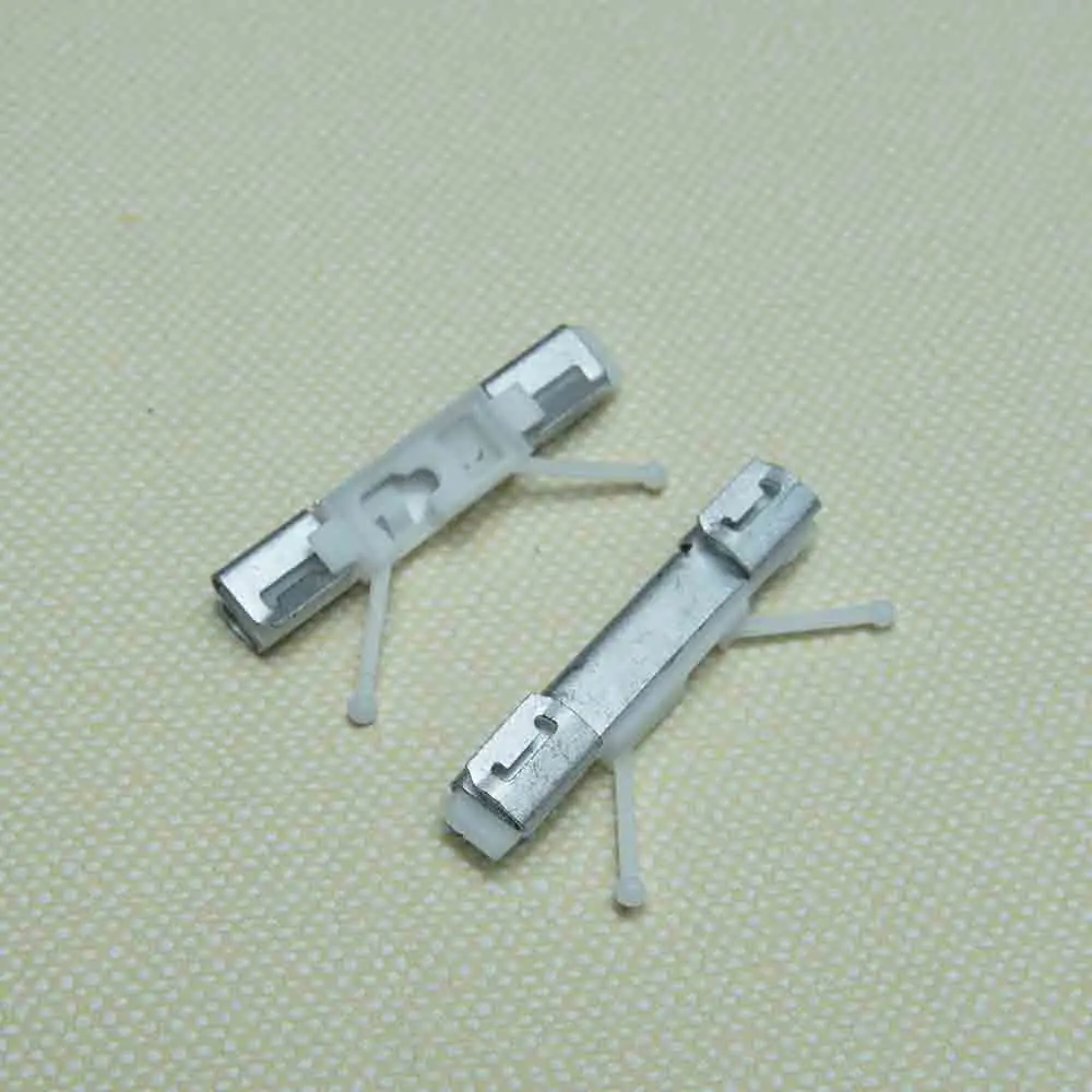 30753487 Car front windshield rear column clamp For Volvo XC60 2009 2010 2011 2012 2013 2014 2015 2016 2017 Auto Parts