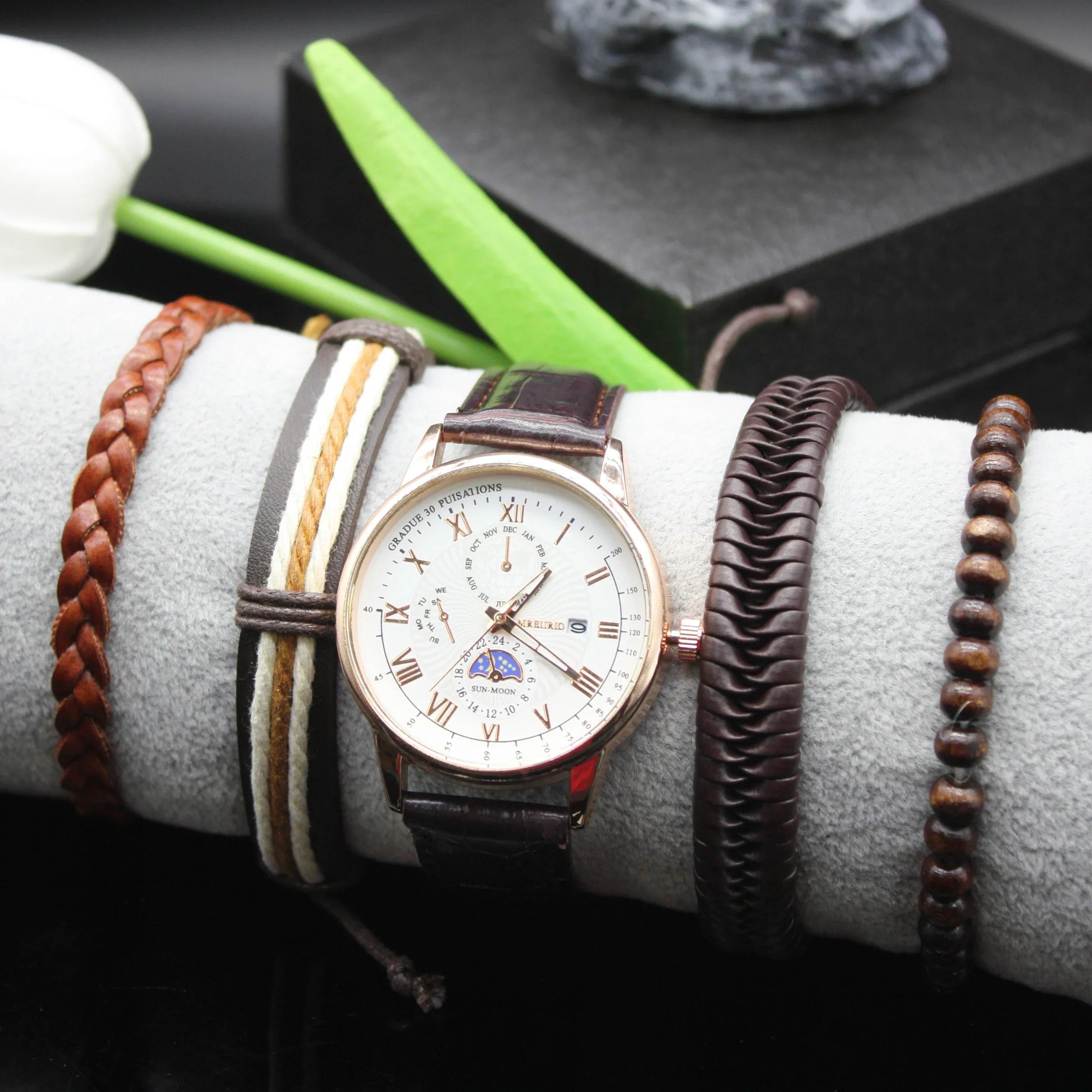 ساعة كوارتز بسيطة وأنيقة للرجال ، حزام تقويم متعدد الوظائف ، صندوق سوار فاخر ، هدية العيد ، 5 طقم