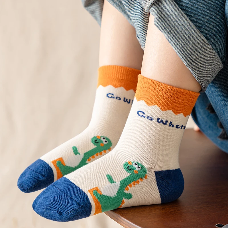 5 Pairs Of Cartoon Dinosaur Socks For Children Autumn And Winter New Combed Cotton Animal Pattern Mixed Casual Mid-Tube Socks