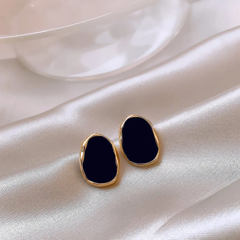 Irregular Geometry Oval Stud Earrings for Women Simple Jewelry Trendy Party Black Enamel Oil Metal Golden Color Earrings