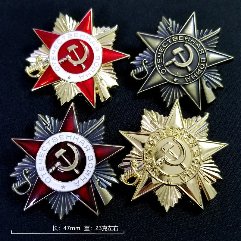 47mm 23g High quality metal material Vintage Plated Equestrian Badge Emblem with Laurel Wreath Design Collect decorative items
