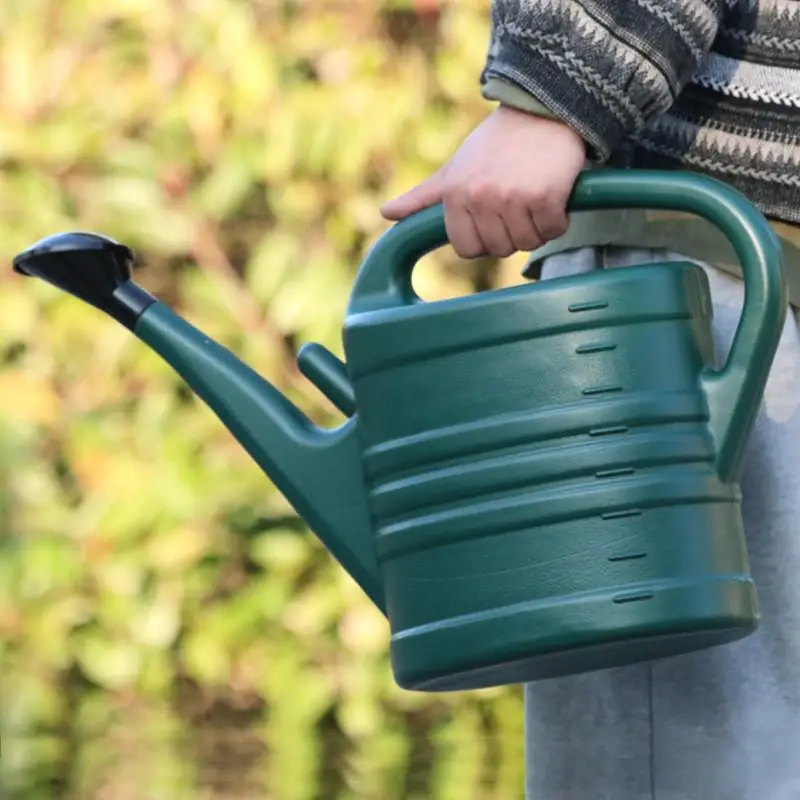 Hot 5L Plastic Watering Can Garden Essential Watering Can Indoor Outdoor Light Weight Cans Watering Can Family Gardening Garden