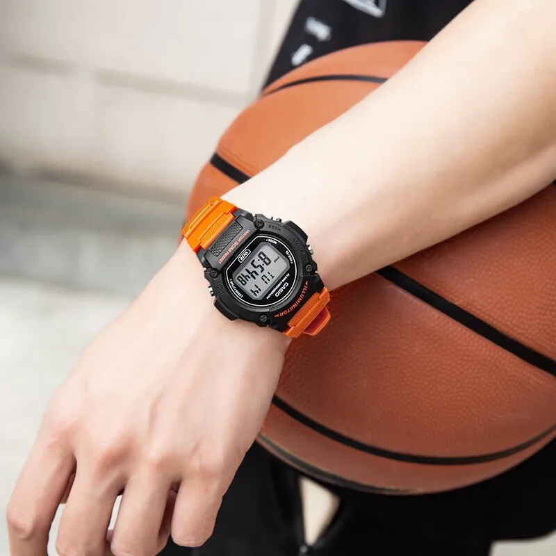 ساعة كاسيو للرجال بشاشة عرض رقمية بحزام راتينج كوارتز ساعة رياضية عصرية مقاومة للماء حتى 50 متر للرجال