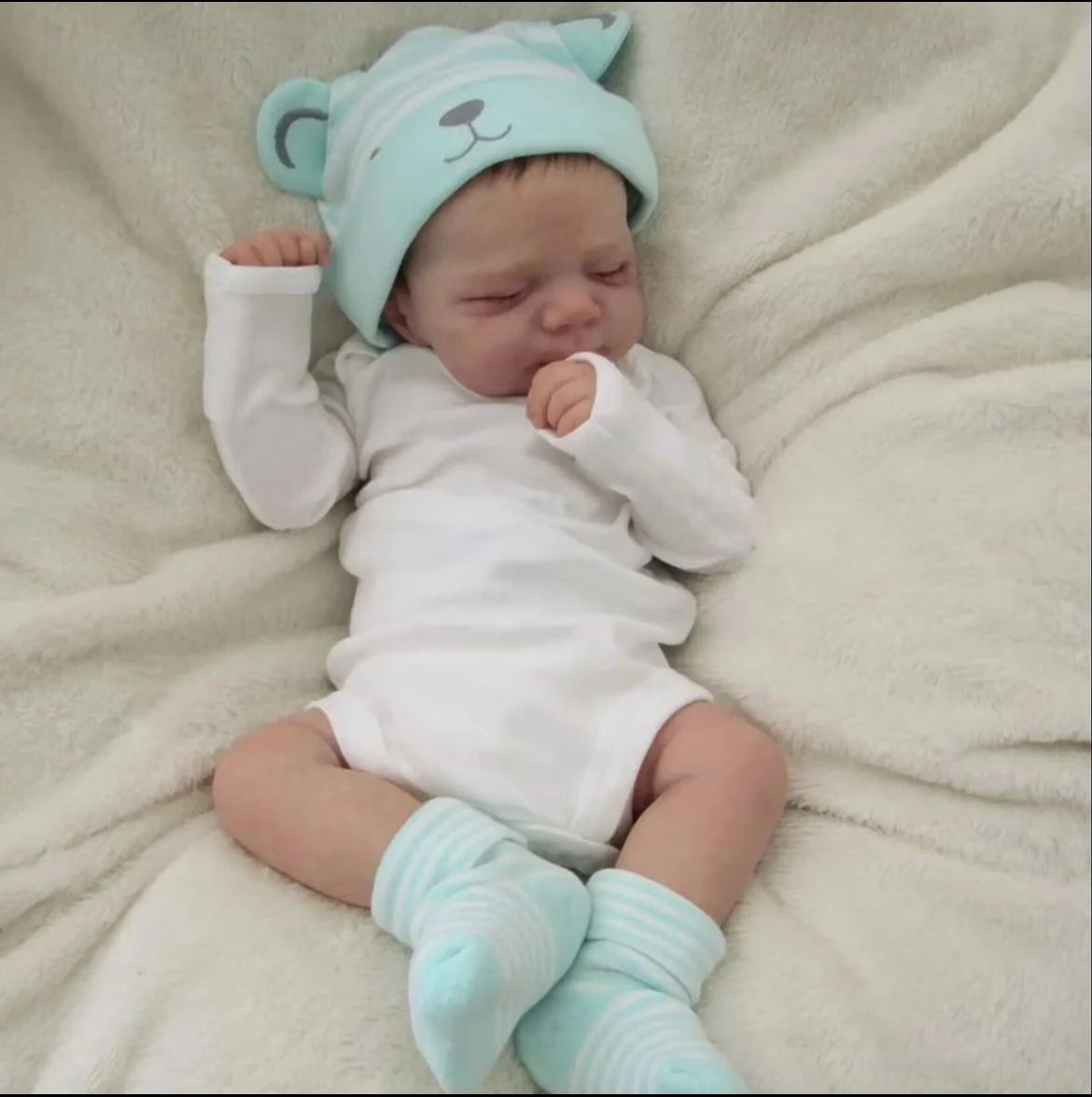 

18'' Light Blue Cub Hat Reborn Baby Doll Pascale Lifelike Newborn with Hand-Painted Veins & Soft Body - Collectible Reborn Doll