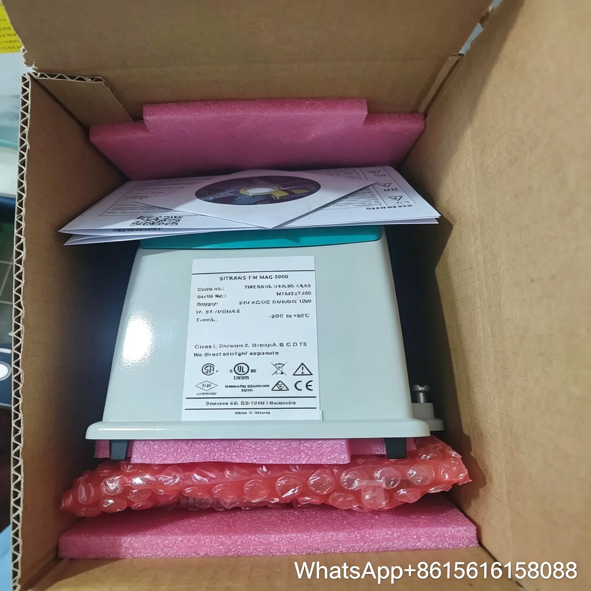7ME6920-1AA30-1AA0 MAG 5000 electromagnetic flow transmitter, model 7ME6910-1AA30-1AA0