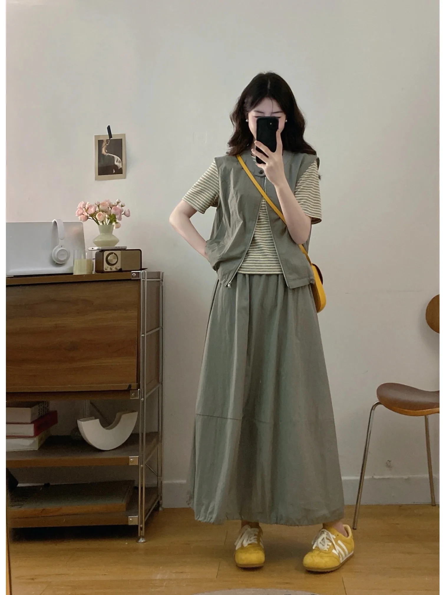 

plus Size Lazy Style Summer New Casual Striped Short Sleeve T-Shirt Vest Outer High Waist Half Skirt Set Loose Fit Korean Ver...