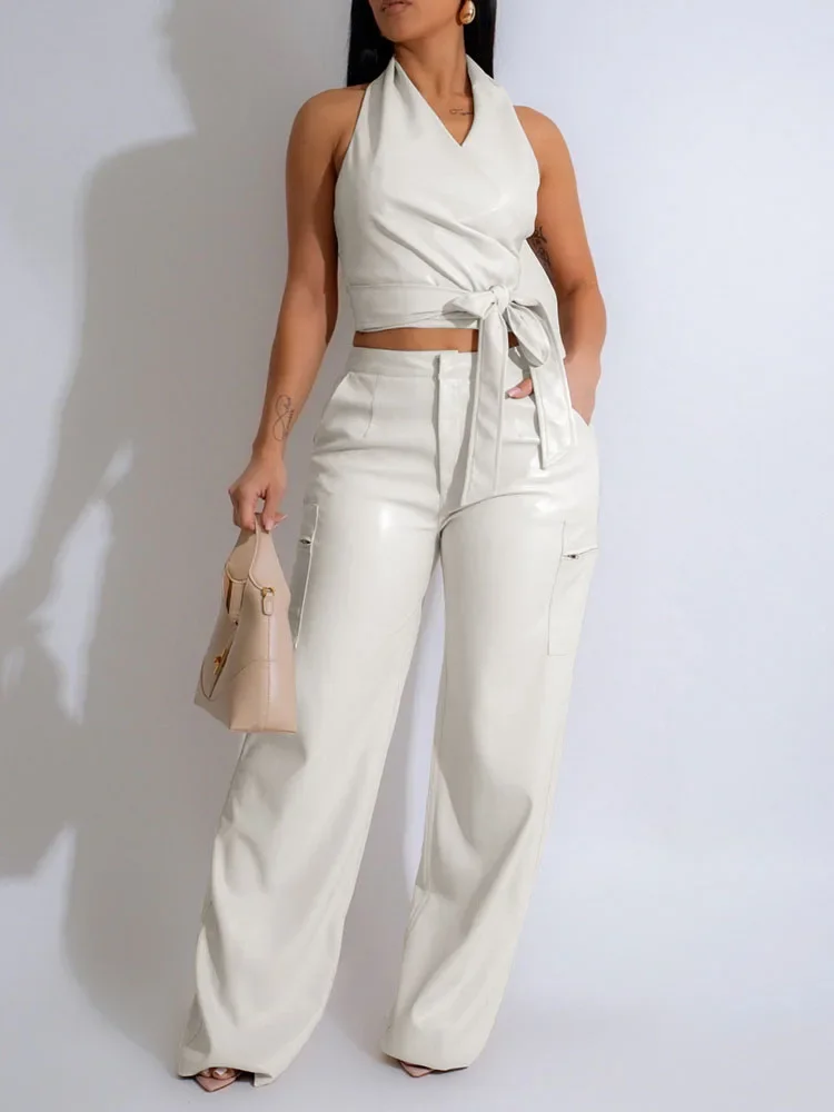 エレガントなPUフェイクレザー2ピースセット レディース セクシー クラブ パーティー ホルターネック バックレス クロップトップとワイドレッグパンツ マッチングセット Y2K