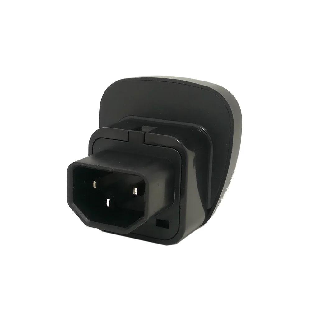 Prise C13 de conversion de PDU/UPS à la prise standard nationale IEC320-C14 à la prise polyvalente de conversion de trou de 10A