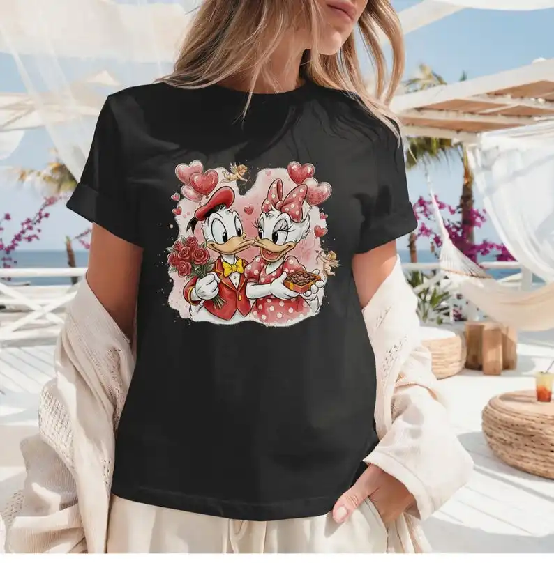 

Рубашка оверсайз Disney Daisy and Donald Love для весны и лета, футболка на День святого Валентина в Диснейленде, подарок на День святого Валентина WDW