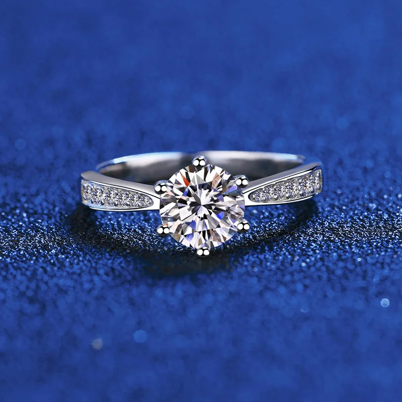 

18K platinum diamond ring, D color moissanite 1 carat, 2 carats micro-set six-claw moissanite plated PT950 platinum ring