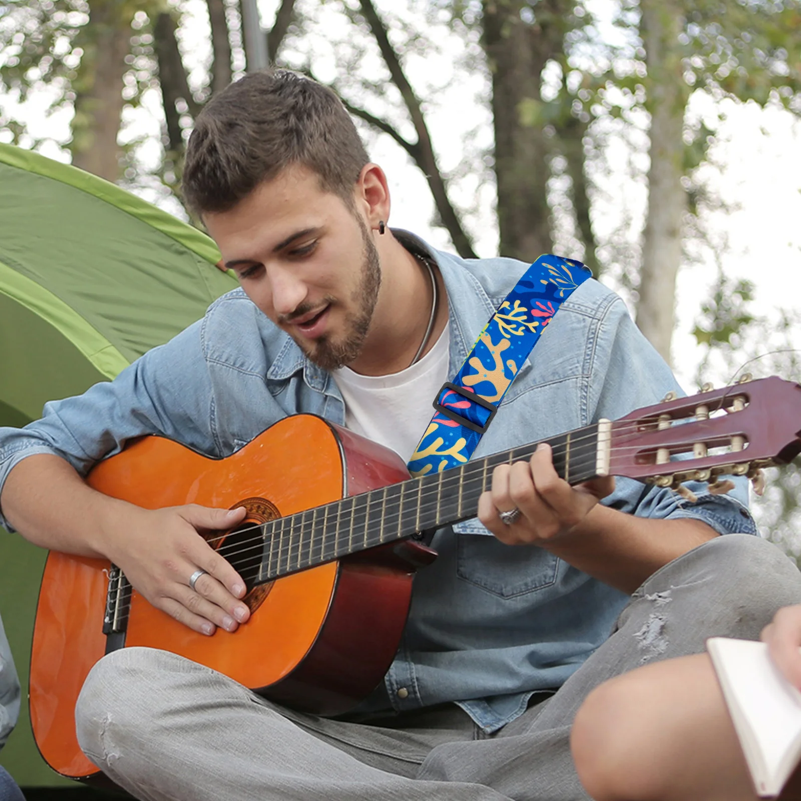 1 قطعة حزام الإبداعية الكهربائية حزام الغيتار الشعبي قابل للغسل الأوساخ مقاومة واقية مريحة الغيتار ملحق هدية ل