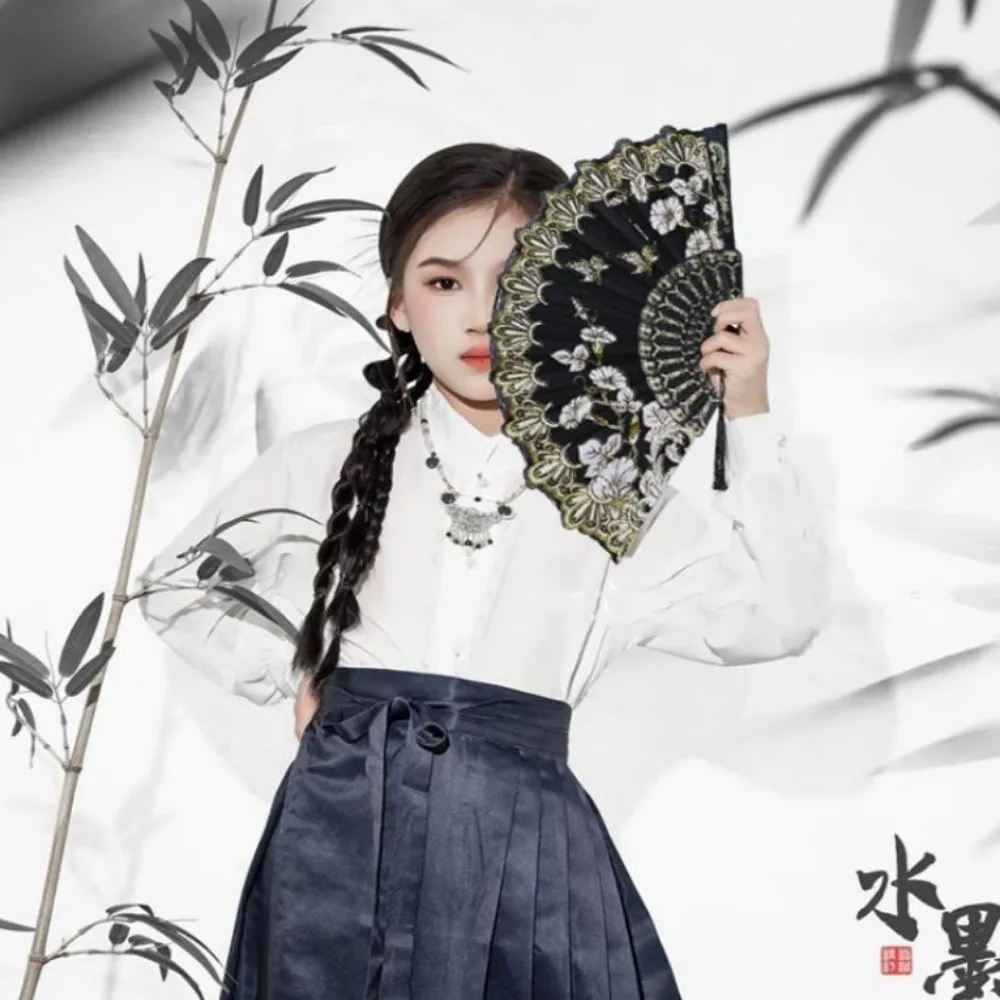 

Embroidered Folding Fan Multicolors Hot Stamping Chinese Wedding Cloth Folding Fan Photography Props Gold Blocking Fan