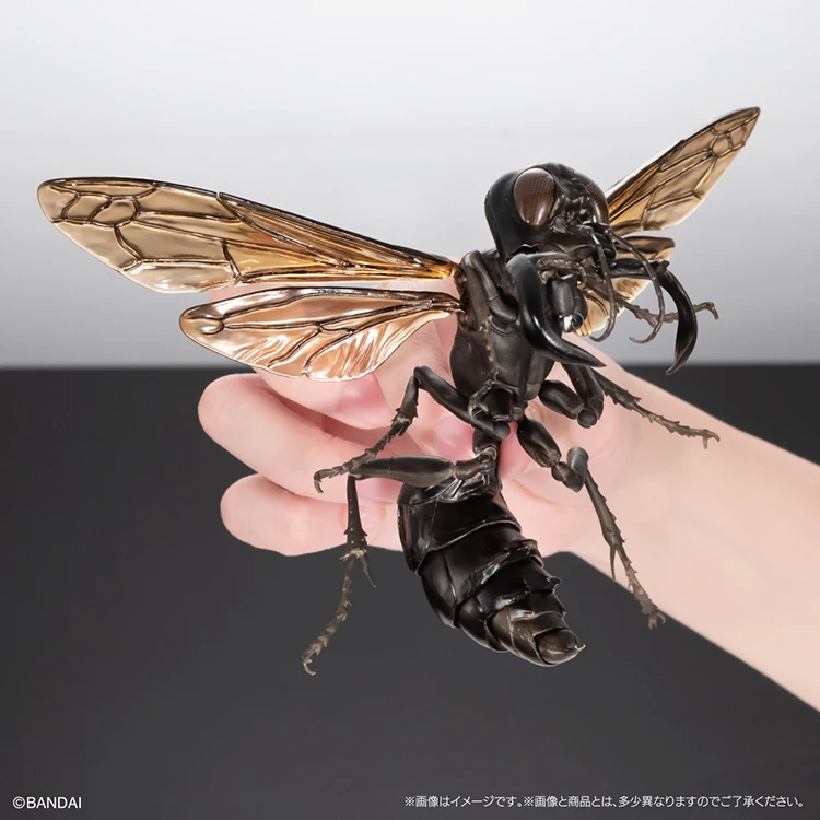 Japanese Genuine Gacha Scale Model Biological Cognitive Model Hornet Cute Tabletop Decoration Action Figure Toys