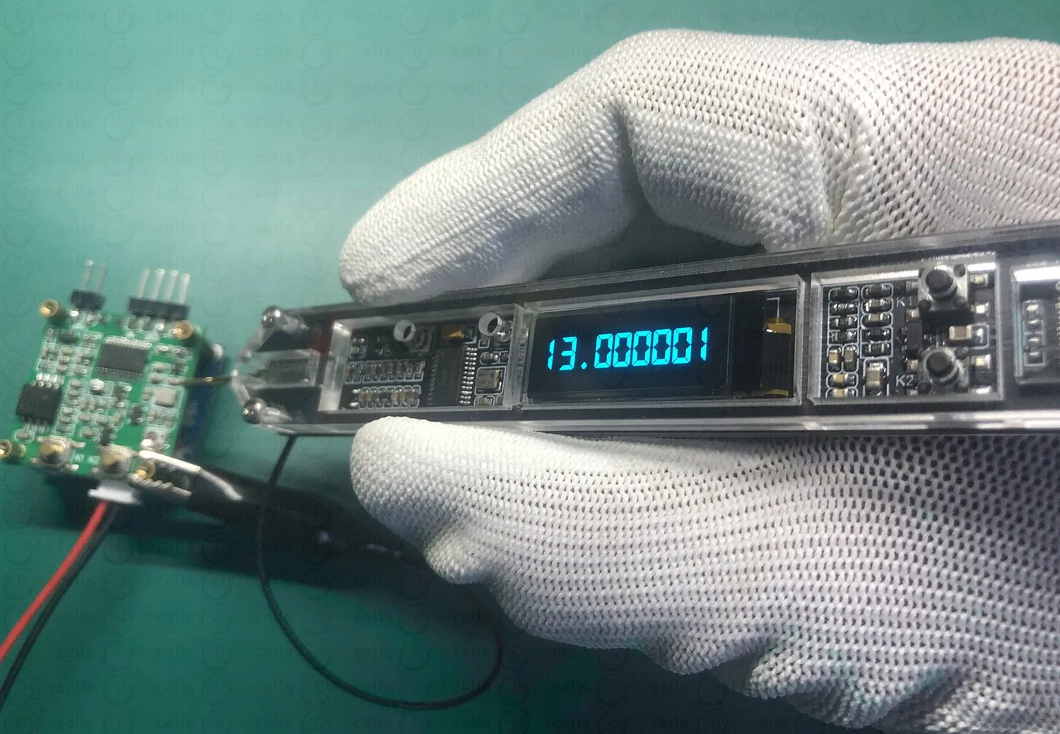 200 هرتز إلى 100 ميجا هرتز القلم نمط تردد متر OLED عرض عالية الدقة عداد التردد لقياس الترددات اللاسلكية هام جهاز الإرسال والاستقبال اللاسلكي